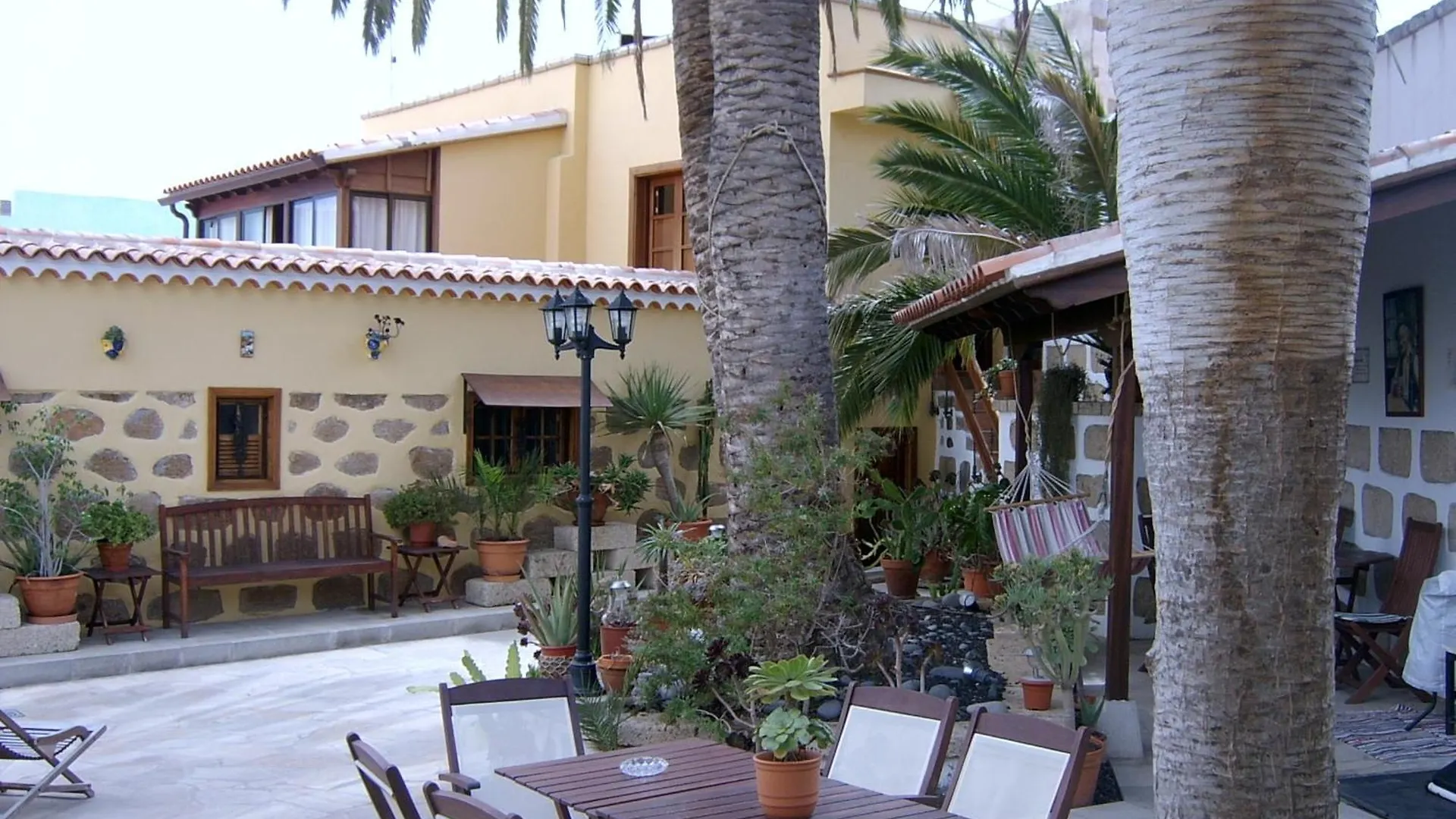 Casa Rural El Traspatio contacts